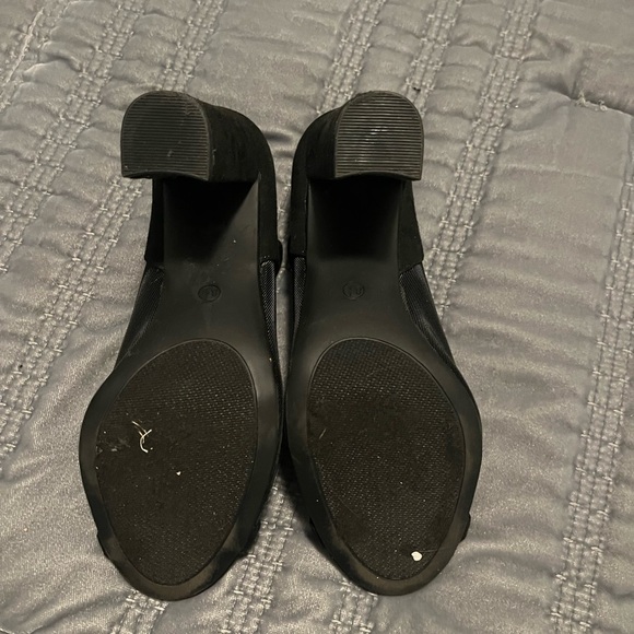 Black chunky heel with peep toe - Picture 6 of 6